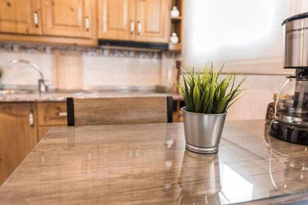 III Apartamentos Morales & Arnal Acogedor Y A 450M 론다 외부 사진